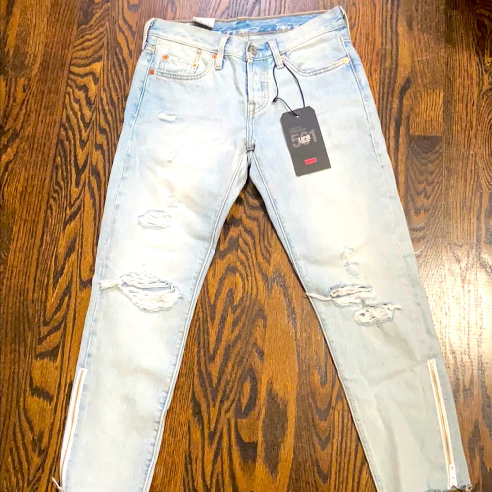 Levi’s 501 taper cropped jeans